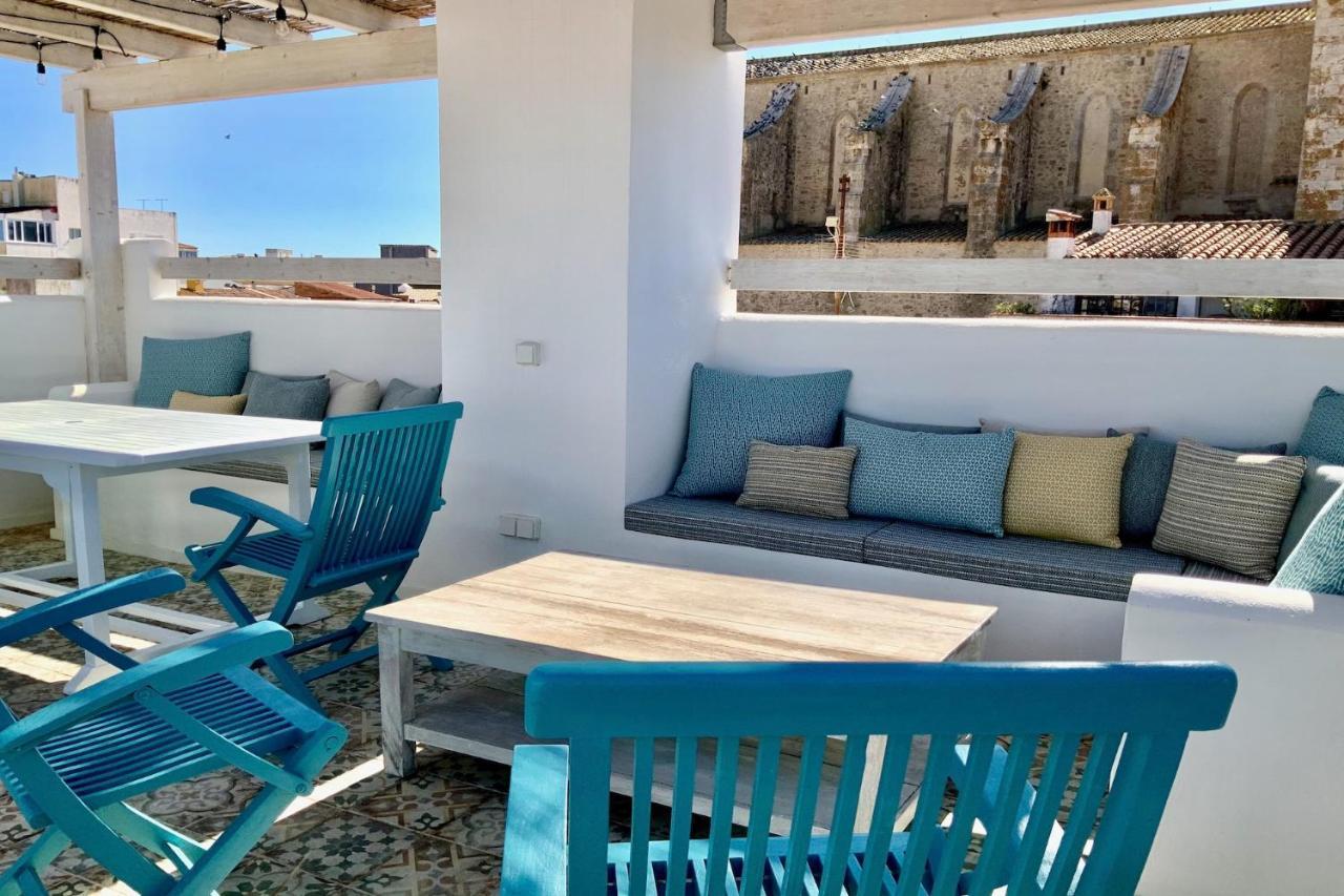 El Bagul, Terrace Boutique Apartament Ля Эскала Экстерьер фото